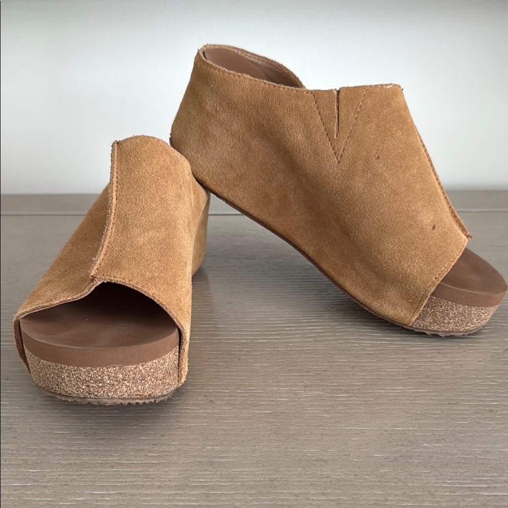 Volatile Tan Suede Mules Comfortable Stylish Footwear